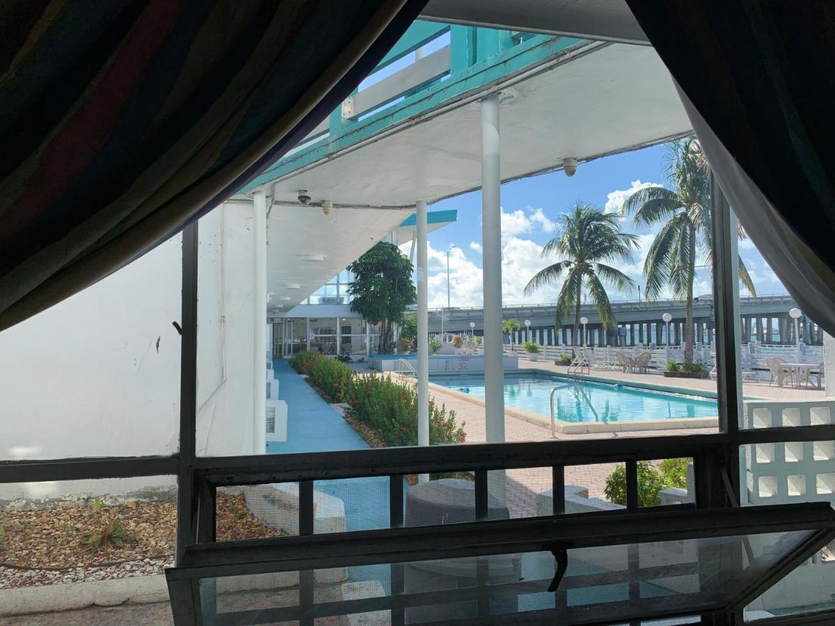 International Inn On The Bay Miami Beach Exterior photo